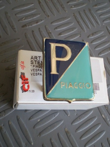 Scudetto piaggio metallo - in,